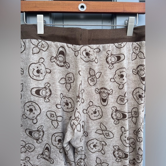 Disney women’s 2 piece cozy pajama set Winnie the Pooh Tan size small, excellent - Picture 5 of 15